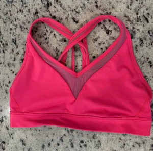 Women’s Lululemon 8 Sports Bra thumbnail 1