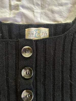 Jun & Ivy Black Knit Crop Sweater thumbnail 2