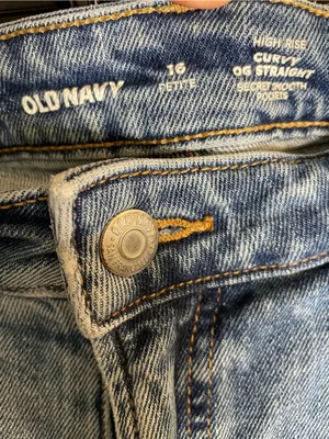Old Navy Women's Ripped High Rise Curvy OG Straight Jeans Size 16 Petite thumbnail 2