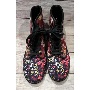 Dr. Martens Pink Floral Boots Kids Size 4 Womens Size 6 thumbnail 5