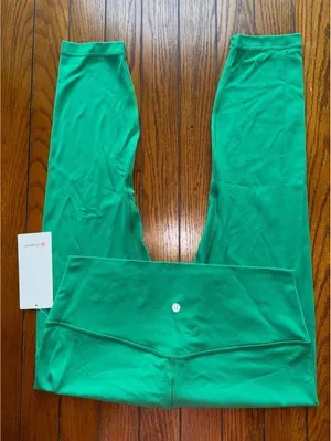 Lululemon Align High Rise 25” Raceway Green Size 14 NWT thumbnail 1