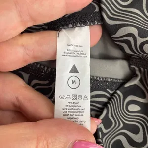 Balance Athletica‎ Storm Legging Size M Black and White Swirl New thumbnail 5
