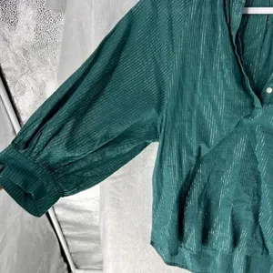 a.n.a Womens Tops Size XS‎ Metallic Silver Striped Batwing Sleeve thumbnail 4