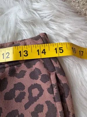 Grayson Threads Size XS Women's Leopard Print Two-Piece Loungewear Set thumbnail 11