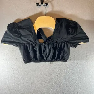 992 | I.AM.GIA Puff Sleeve Tie Back Square Neck Crop Top Black‎ Womens M thumbnail 2