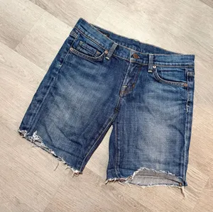 Citizens of humanity low waist cut off shorts thumbnail 1