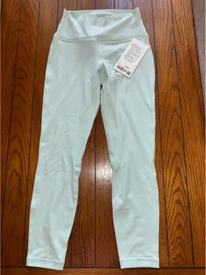 Lululemon Align High-Rise 25” Delicate Mint Size 6 NWT thumbnail 3