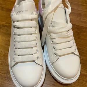 Alexander McQueen Oversized Sneaker size 39 thumbnail 5