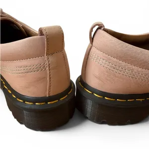 Dr Martens Lowell Buttersoft Leather Moc Toe Shoes Powder Pink Coquette Sz 8 thumbnail 9