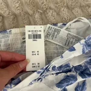 Abercrombie Poplin Off the Shoulder Blue Floral Puff Sleeve Top NWT Size S thumbnail 3