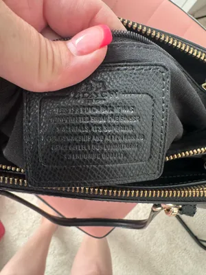 Coach Christie Carryall - callouts thumbnail 4