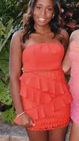 Dress thumbnail 1