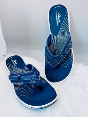 Clarks Navy Adjustable thong sandals flat cloudsteppers comfortable size 10 thumbnail 2