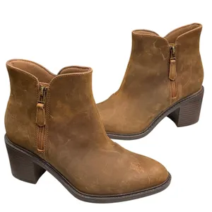 Clarks Scene Zip Ankle Boots Womens 8 Brown Waxy Leather Block Heel Rustic Chic thumbnail 1