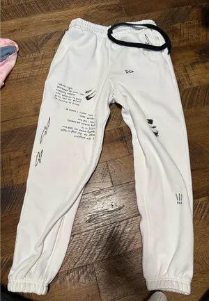 Fabletics Sweatpants thumbnail 1