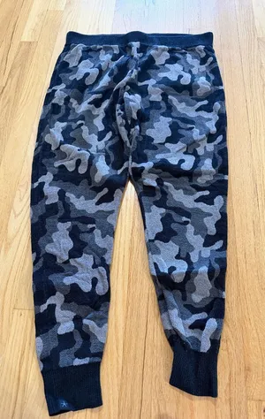 NWT Barefoot Dreams CozyChic Ultra Lite Carbon Multi Camo Joggers Sz XL thumbnail 1