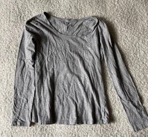 Fabletics small grey tee‎ thumbnail 1