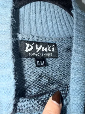 Blue Pattern Mock Neck Cashmere Sweater Size undefined thumbnail 3
