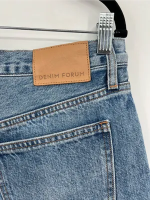 Aritzia Denim Forum The 90s Vintage Cut Off Shorts Jean Denim Distressed Blue 28 thumbnail 10