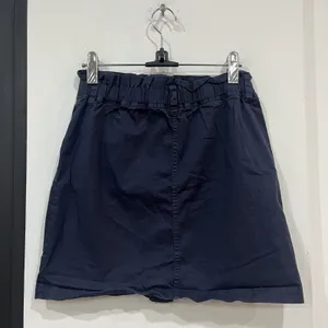 Abercrombie & Fitch Navy Ruffle Front Button Skirt Size XS Pockets thumbnail 3