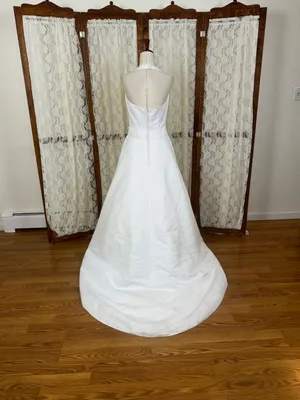 Pretty Vintage Y2K St. Tropez Halter Wedding Gown thumbnail 4