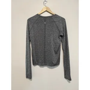 Lululemon Swiftly Tech Gray Long‎ Sleeve T-Shirt Size 10 thumbnail 3