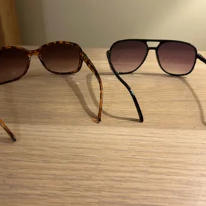 Tortoise Shell and Black Aviator Sunglasses Lot of 2 thumbnail 6