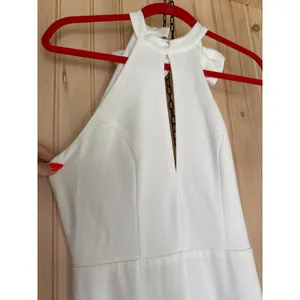NWT Lulus Striking Elegance White Cutout Backless Halter Jumpsuit Elegant Sz S thumbnail 5