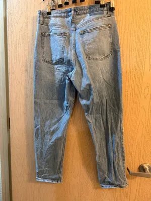 Mom Jeans thumbnail 2