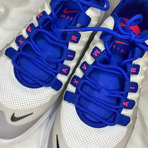 Nike Air Max Axis White /‎ Grey / Blue – Women’s 6 thumbnail 2