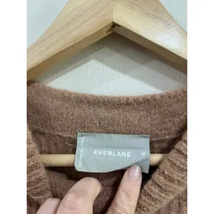 Everlane‎ The Cocoon Crew Alpaca Blend Minimalist Sweater Size Medium thumbnail 4