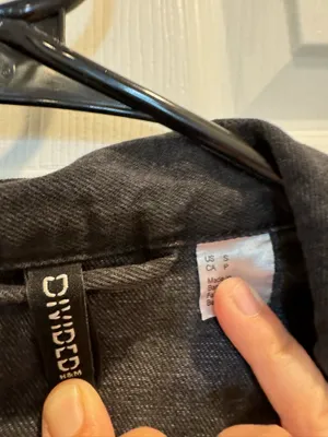 H&M Black Deniem jacket thumbnail 3