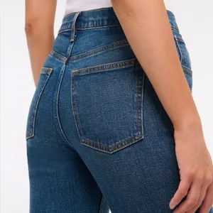 Abercrombie The Mom High Rise Medium Wash Blue Jeans Denim Size 28/6 thumbnail 3