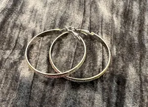 Elegant Glitter Silver Hoop Earrings thumbnail 2
