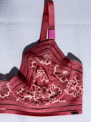 PINK by Victoria’s Secret Bra thumbnail 3