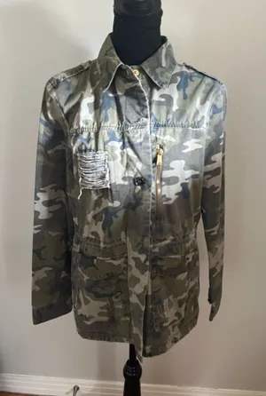Love Tree Women's Camo Distressed Utility Jacket Size M thumbnail 1