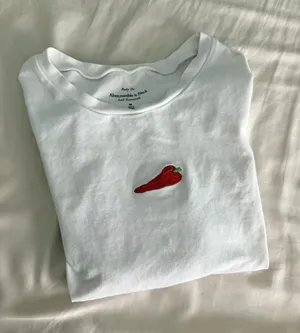 Abercrombie chili pepper baby tee white medium thumbnail 1
