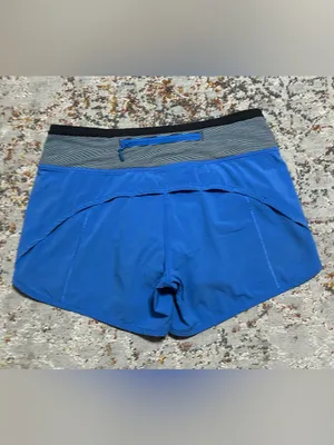 Lululemon Turbo Run shorts Porcelain Blue size 2 thumbnail 10