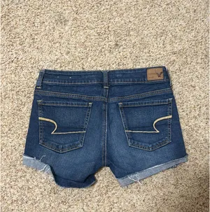 American Eagle jean shorts thumbnail 2