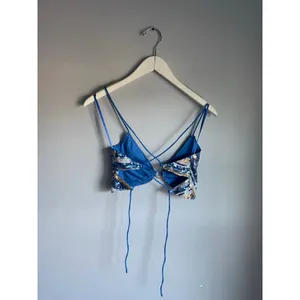 Princess Polly Blue Silver Savannah Sequin Top Festival adjustable straps sz 2 thumbnail 4
