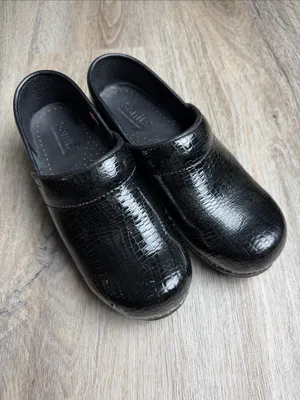 Sanita “Snakeskin” Clogs Size 37 (US 6.5-7) thumbnail 2