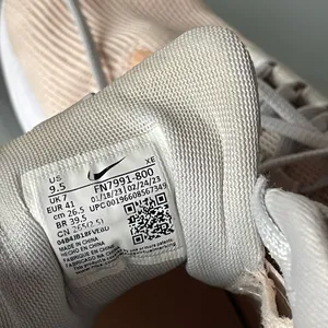 Nike Air Zoom Pegasus 40 Women’s Running Shoes Size 9.5 Beige Pink Athletic Sneakers thumbnail 7