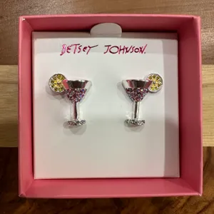 Silver Tone Island Time Margarita Stud Earrings Pink NIB thumbnail 1