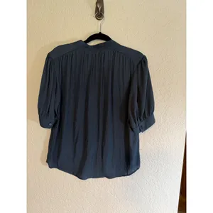 T Tahari Blouse Deep Slate Blue L Womens Silky Short Sleeve V-Neck NEW Office thumbnail 10