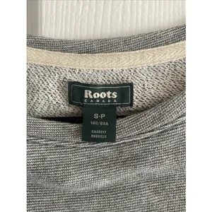 Roots Canada Raglan Micro‎ Stripe Sweatshirt Womens Size S Grey Pullover Cotton thumbnail 2