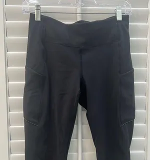 Lululemon Black Align Cropped Leggings thumbnail 2