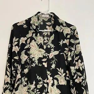 MAURICES Atwood Pleated Floral Blouse Black Cream Beige Long Sleeve Work Office thumbnail 3