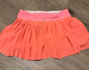 lululemon athletica Pink Waistband Coral Pleated skort size 6 thumbnail 1