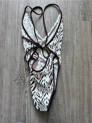 Free People Free-Est Amber Printed‎ One Piece Swimsuit New Small thumbnail 8