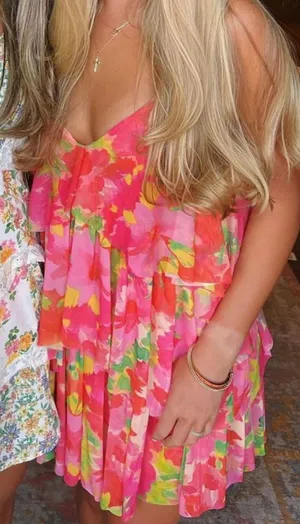 Dress thumbnail 1
